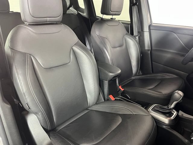 Used 2020 Jeep Renegade Limited AWD/4WD image 43