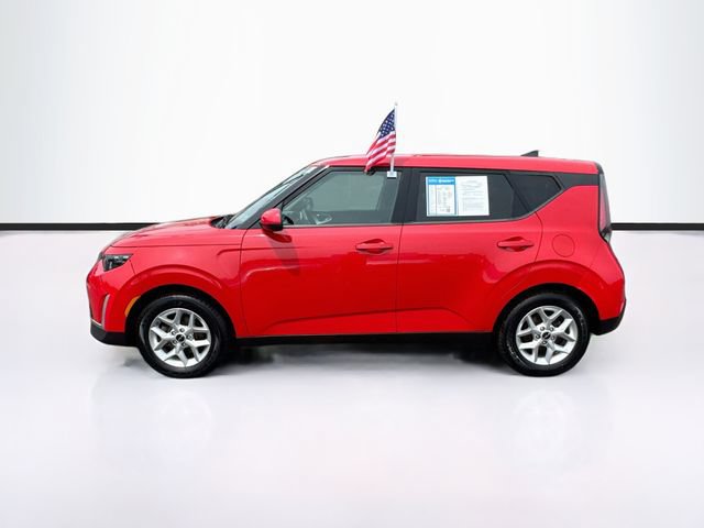 Used 2023 Kia Soul LX w/ LX Technology Package FWD image 5