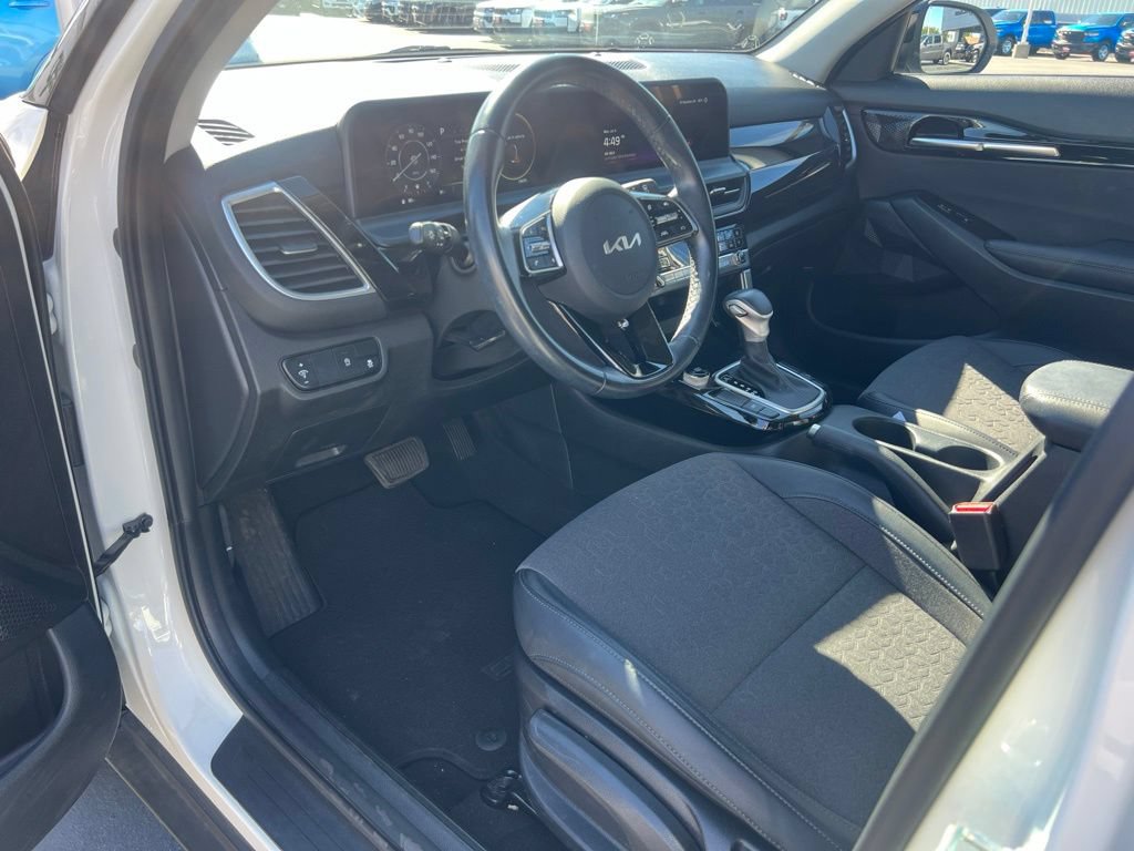 Used 2024 Kia Seltos S FWD image 29