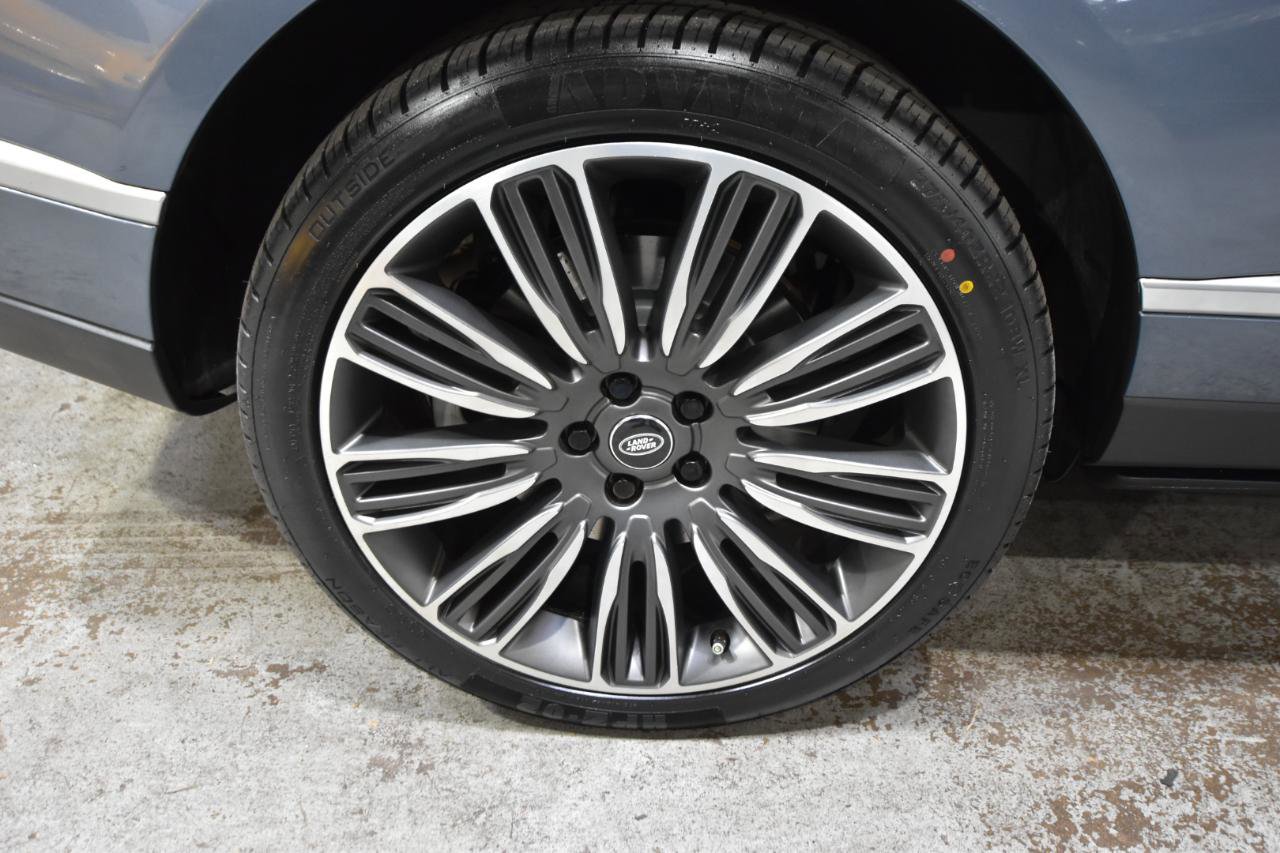 Used 2018 Land Rover Range Rover Supercharged AWD/4WD image 67