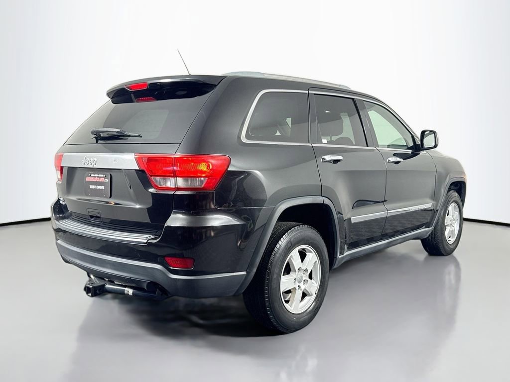 Used 2012 Jeep Grand Cherokee Laredo w/ Laredo E Group AWD/4WD image 5
