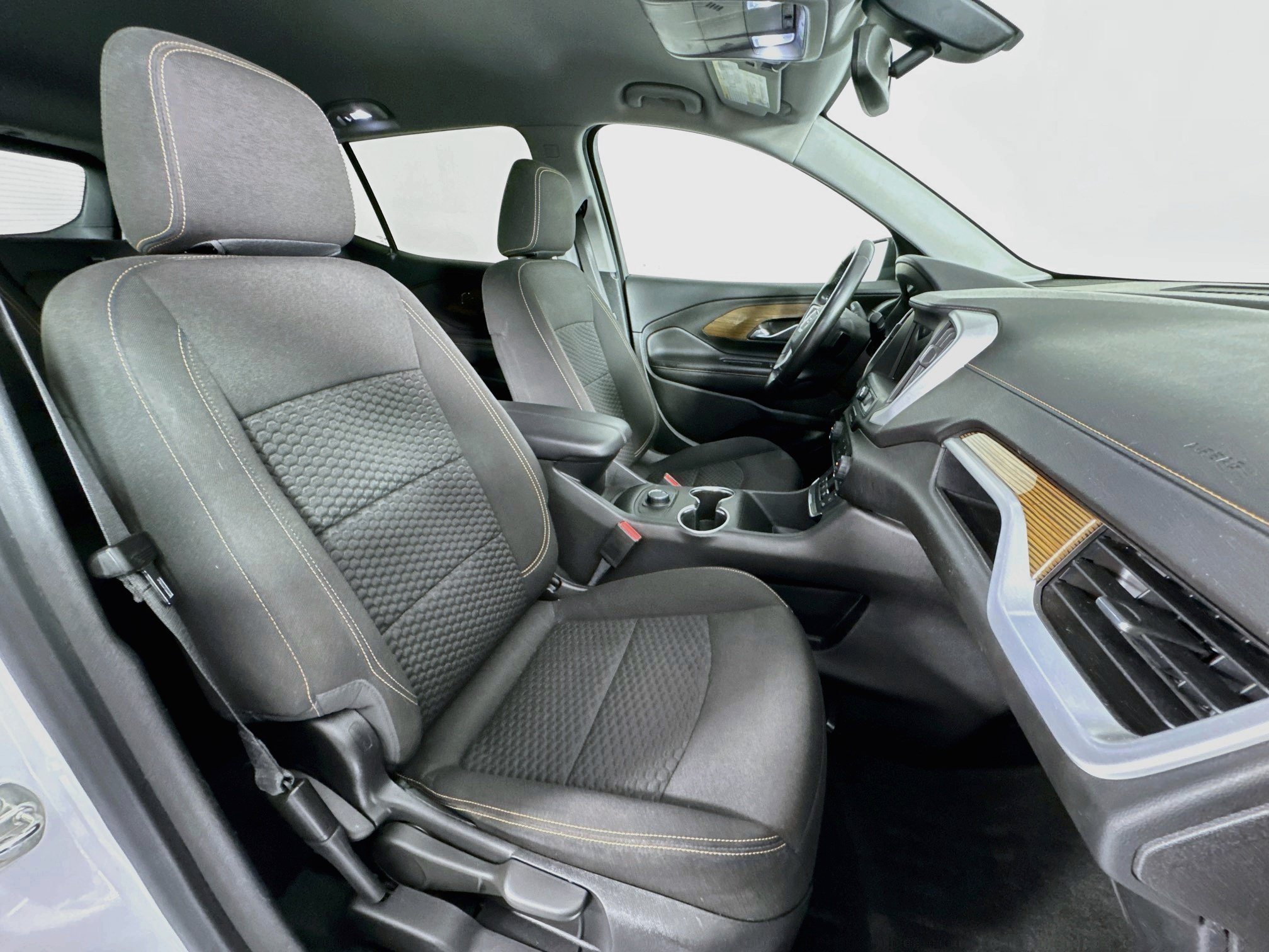 Used 2018 GMC Terrain SLE FWD image 25
