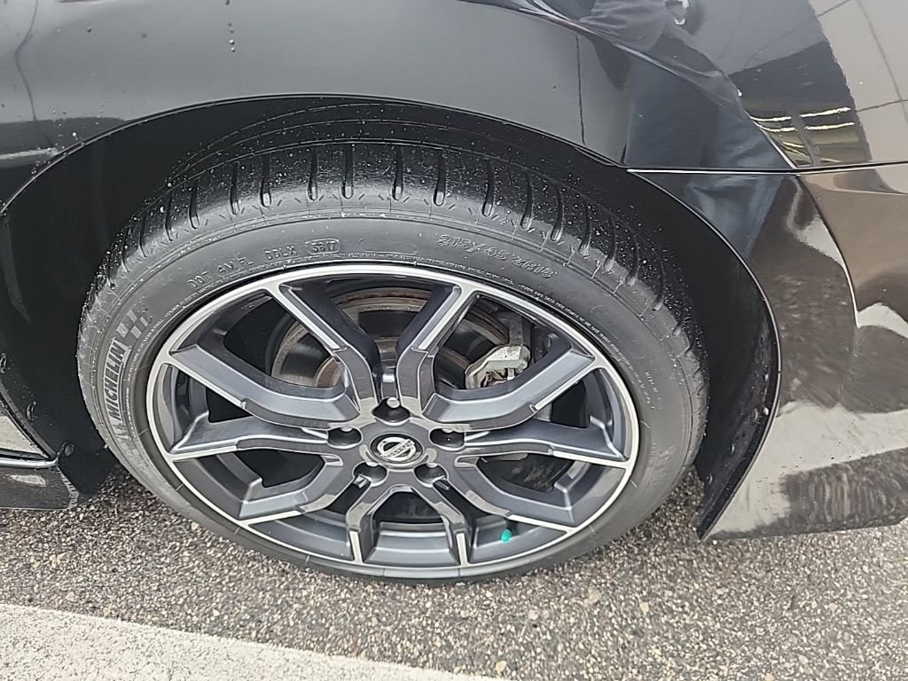 Used 2019 Nissan Sentra NISMO w/ Electronics Package image 3