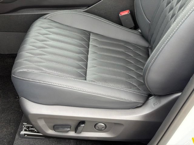 New 2026 Mitsubishi Outlander SEL FWD image 22