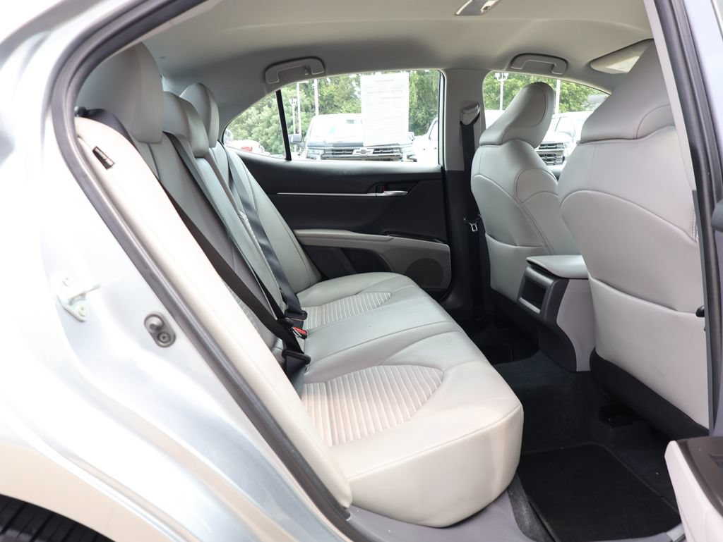Used 2022 Toyota Camry SE FWD image 28