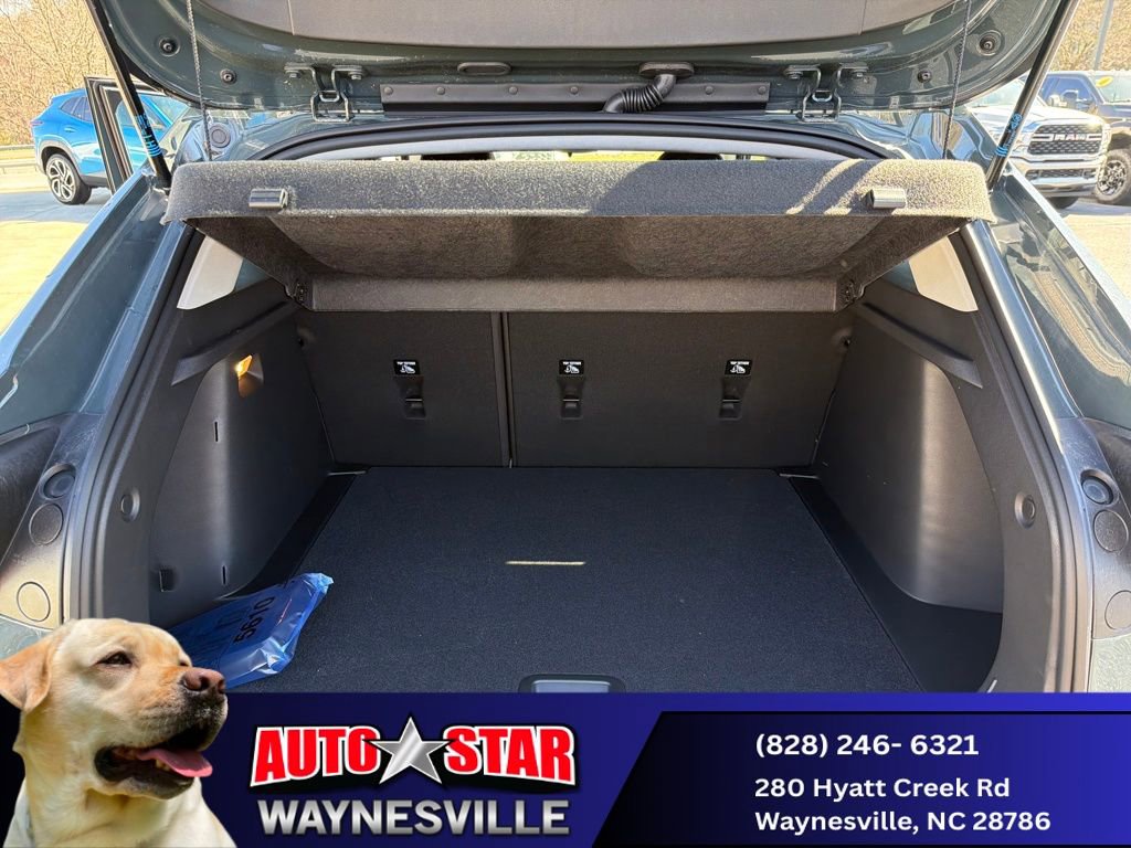 New 2025 Chevrolet Trax LT w/ Driver Confidence Package image 26