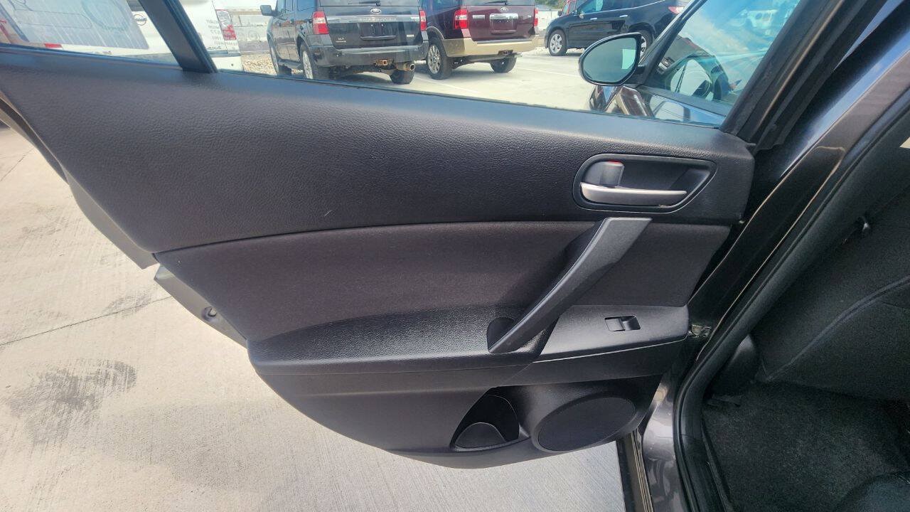 Used 2010 MAZDA MAZDA3 i Touring FWD image 18