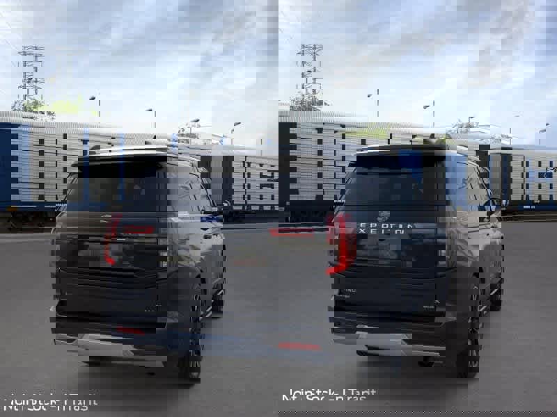 New 2026 Ford Expedition Max Platinum image 8