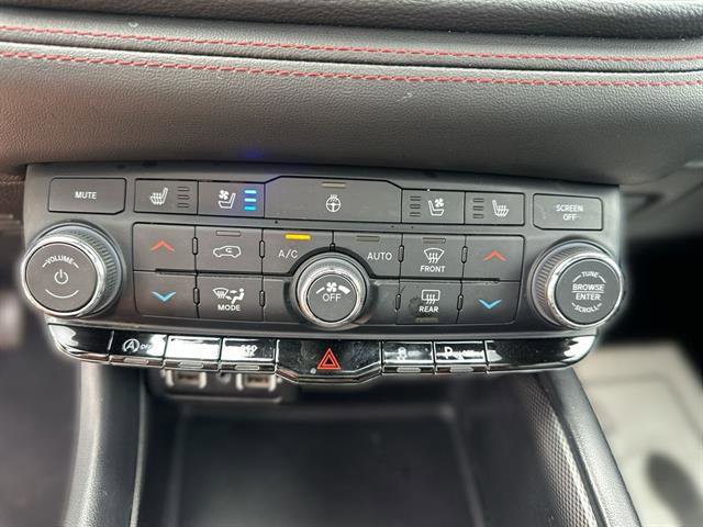 Used 2023 Dodge Durango GT image 31