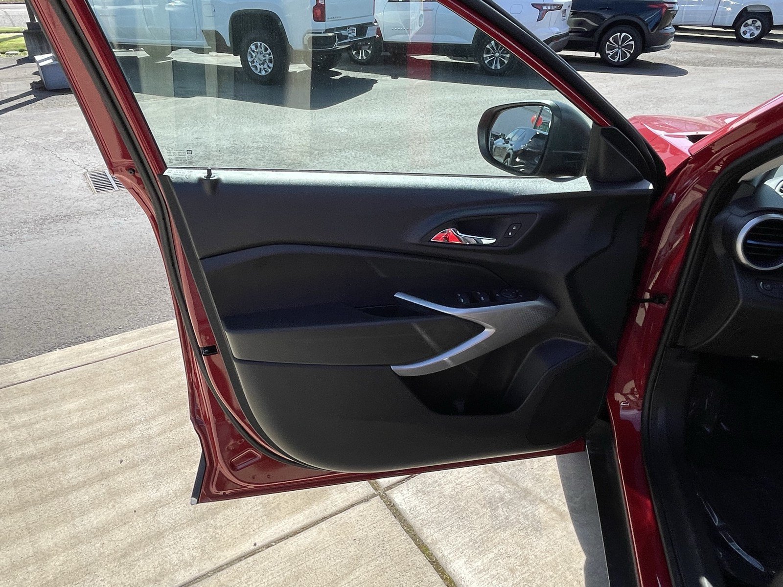 Used 2026 Chevrolet Trax LS FWD image 16