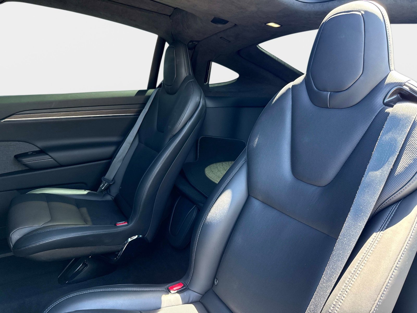 Used 2023 Tesla Model X AWD/4WD image 11