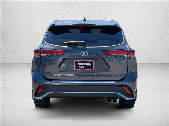 Used 2023 Toyota Highlander XSE FWD image 7