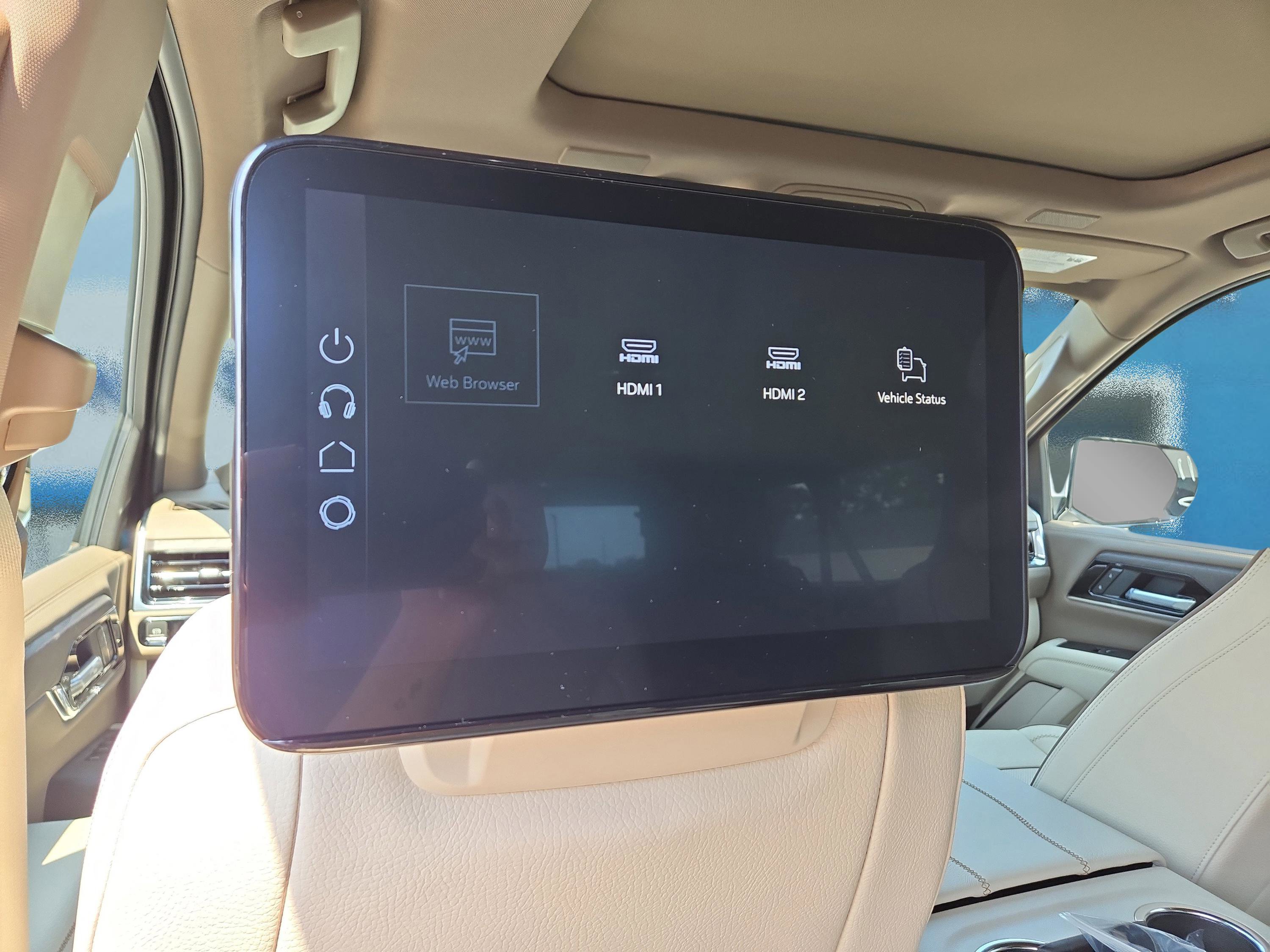 New 2026 GMC Yukon XL Denali w/ Advanced Technology Package image 17