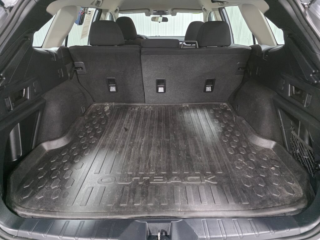 Used 2022 Subaru Outback AWD/4WD image 11