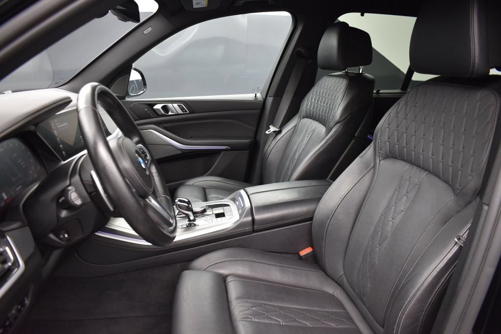 Used 2021 BMW X5 M50i AWD/4WD image 11