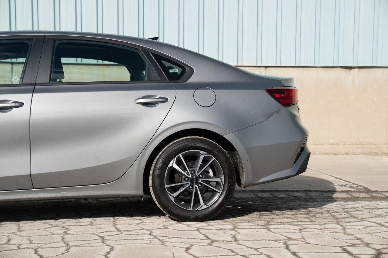 Used 2024 Kia Forte LXS image 8