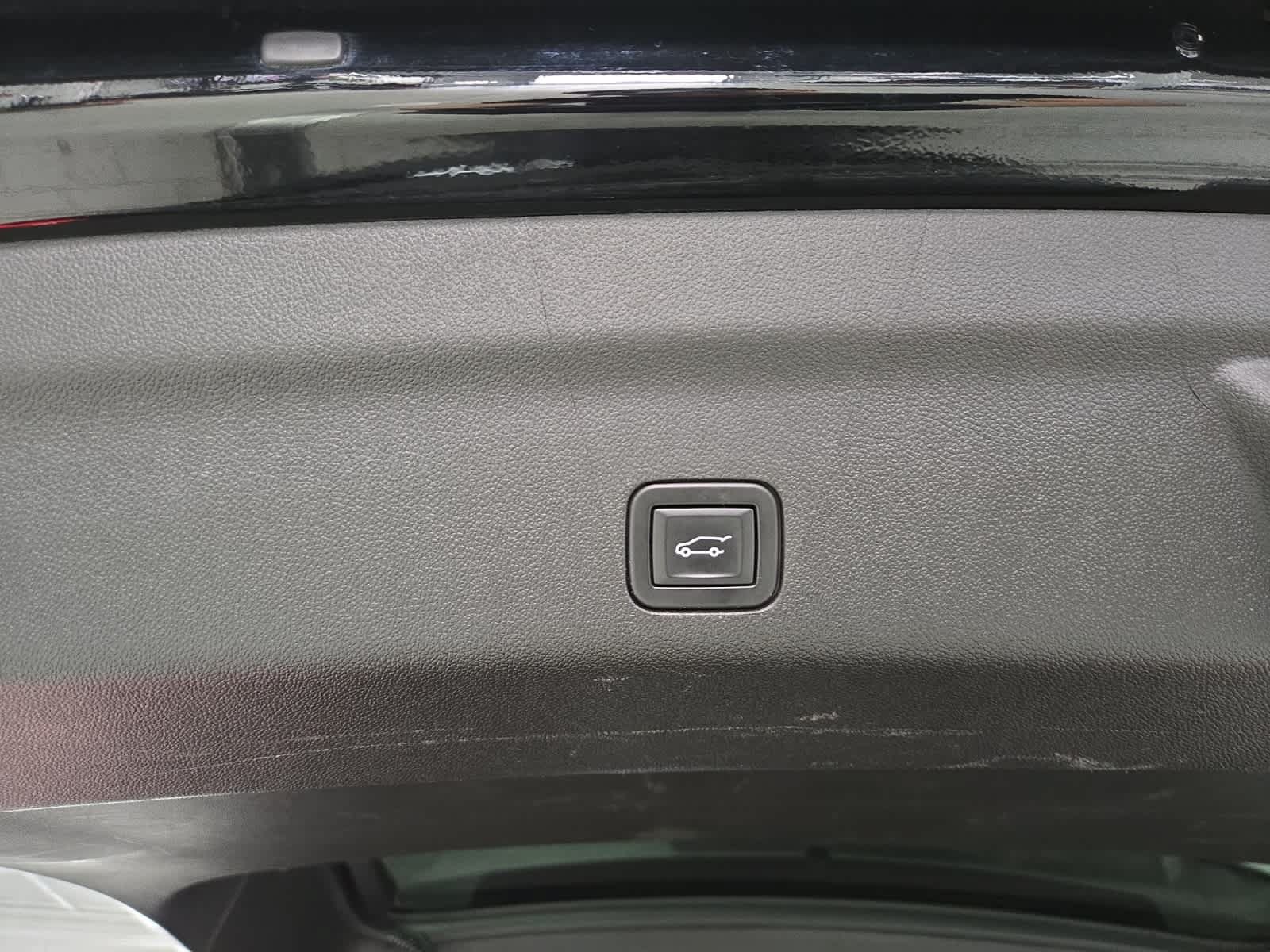 Used 2023 GMC Yukon AT4 w/ AT4 Premium Package AWD/4WD image 23