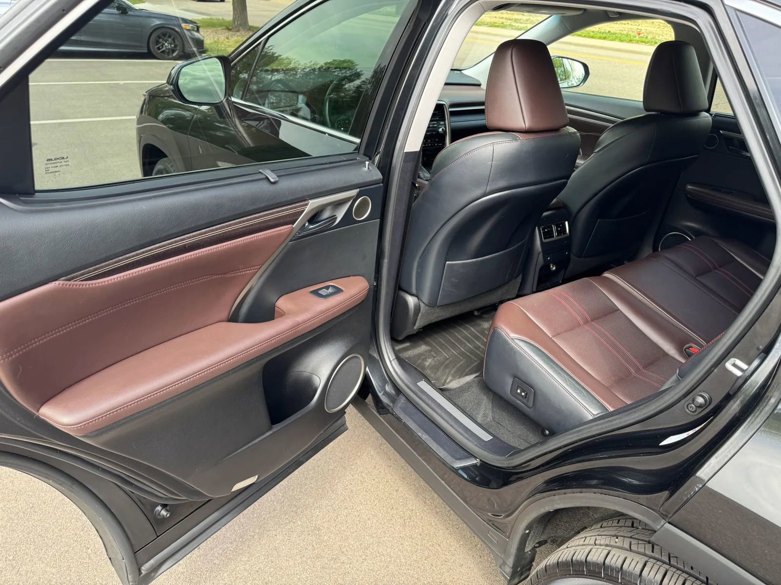 Used 2017 Lexus RX 450h AWD w/ Luxury Package image 9