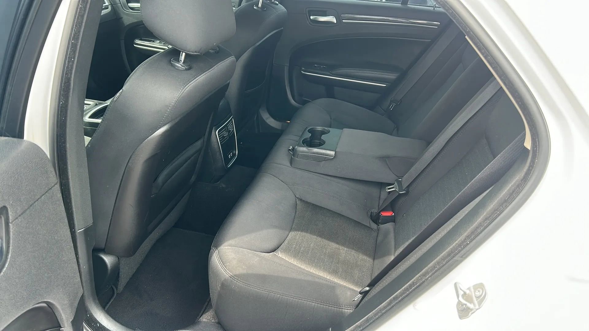 Used 2019 Chrysler 300 Touring w/ Sport Appearance Package RWD image 12