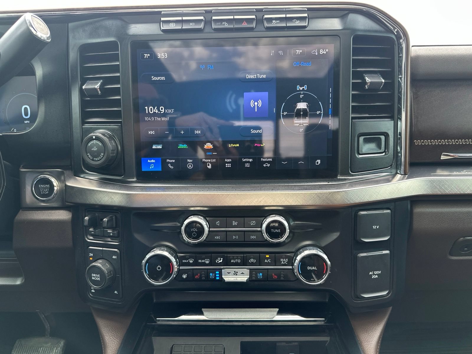 Used 2024 Ford F250 King Ranch w/ FX4 Off-Road Package AWD/4WD image 16