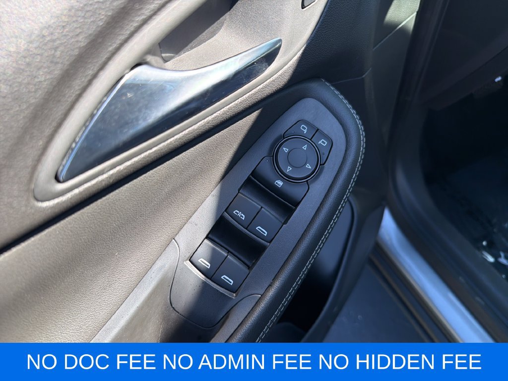 Used 2025 Buick Encore GX Preferred AWD/4WD image 13