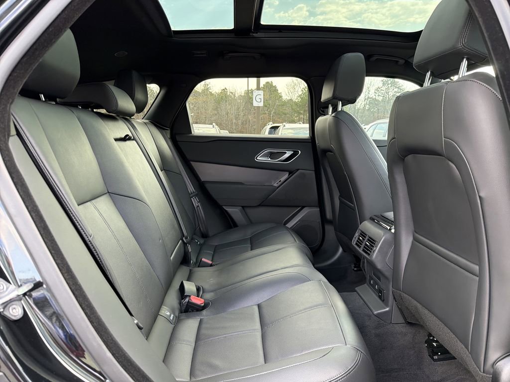 Used 2025 Land Rover Range Rover Velar Dynamic SE image 14