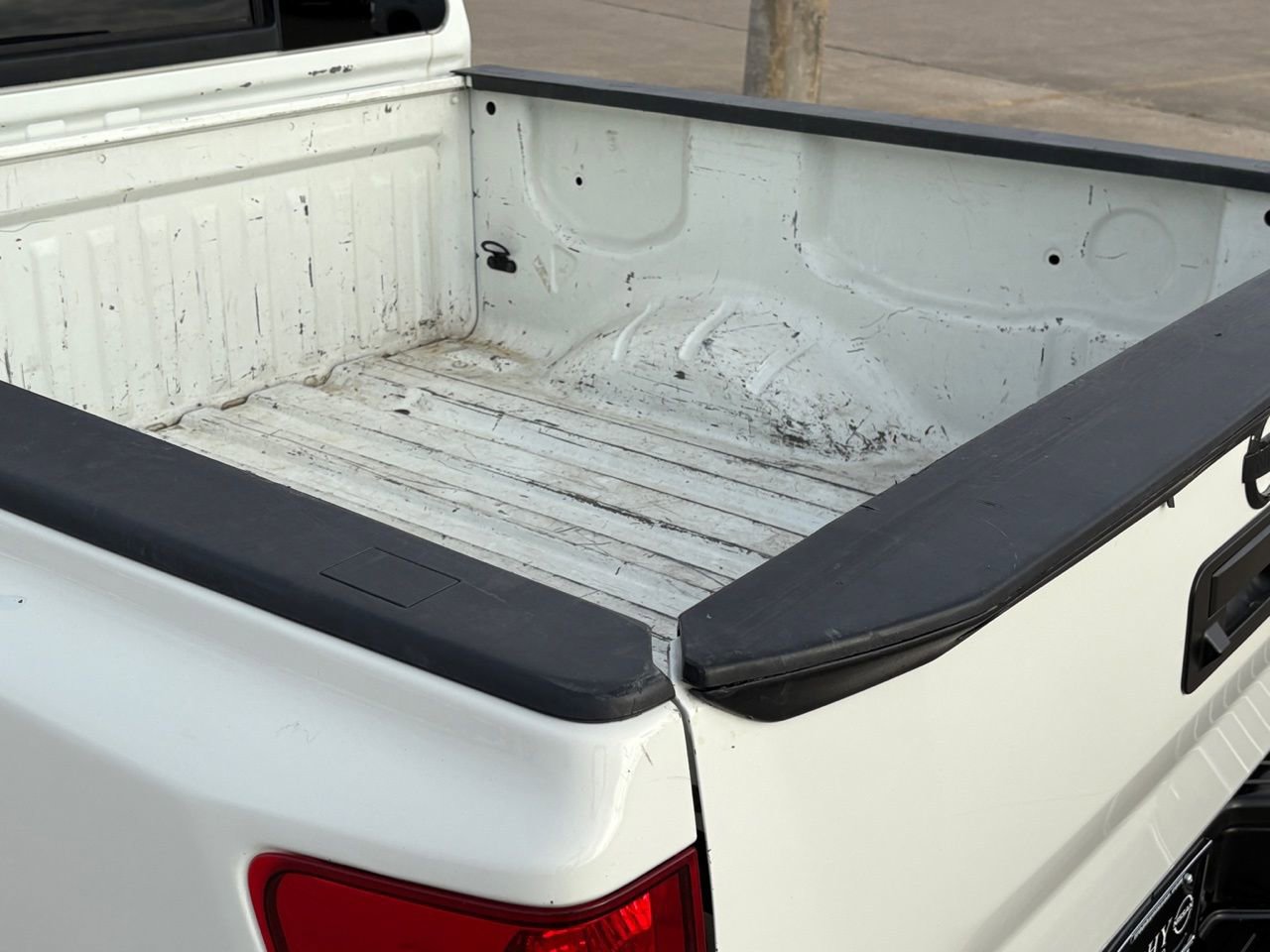 Used 2014 Nissan Titan SV w/ SV Value Truck Package image 36