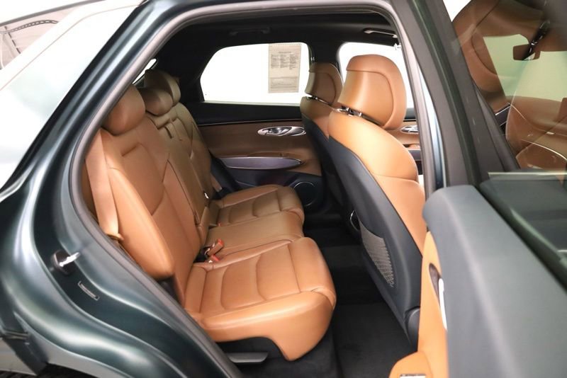 Used 2024 Genesis GV70 2.5T w/ Advanced Package image 36