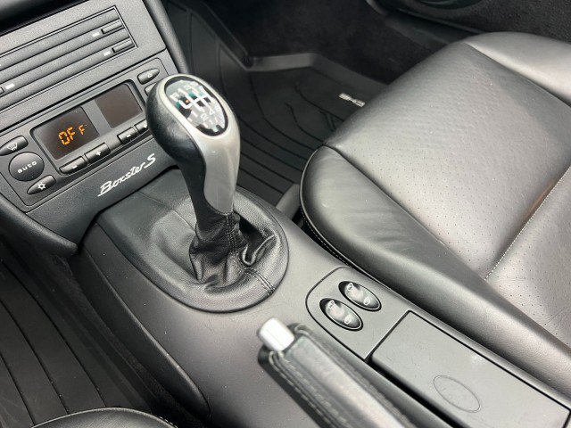 Used 2002 Porsche Boxster S RWD image 22