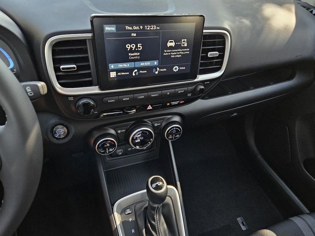 New 2025 Hyundai Venue SEL image 22