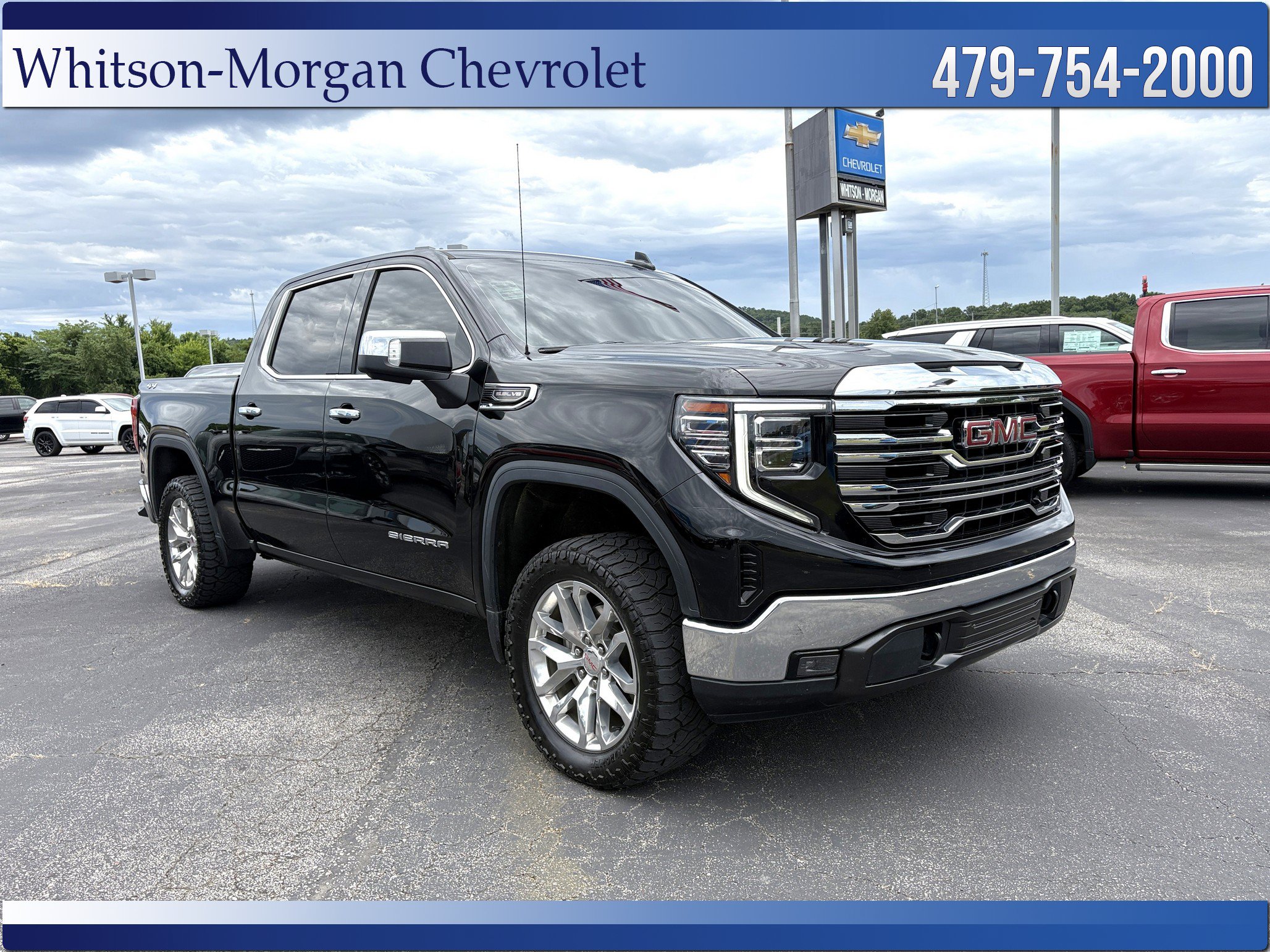 Used 2022 GMC Sierra 1500 SLT w/ SLT Convenience Package AWD/4WD image 4