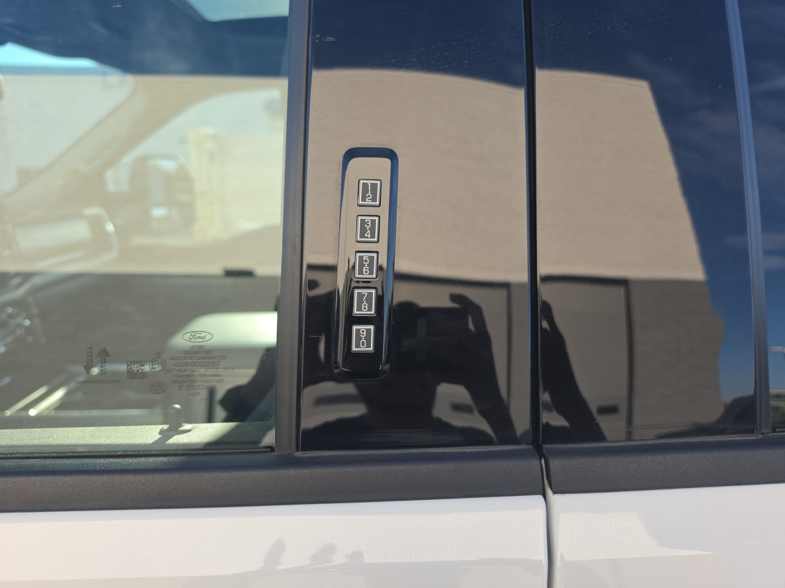 Used 2024 Ford F250 Lariat w/ Lariat Ultimate Package AWD/4WD image 10
