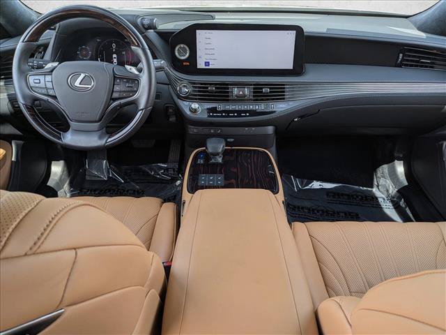 Used 2024 Lexus LS 500 AWD w/ Interior Upgrade Package image 19