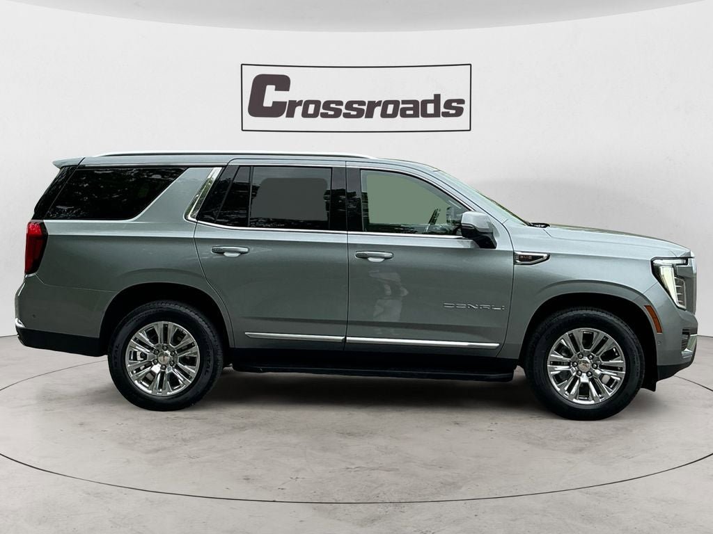 Used 2025 GMC Yukon Denali AWD/4WD image 6