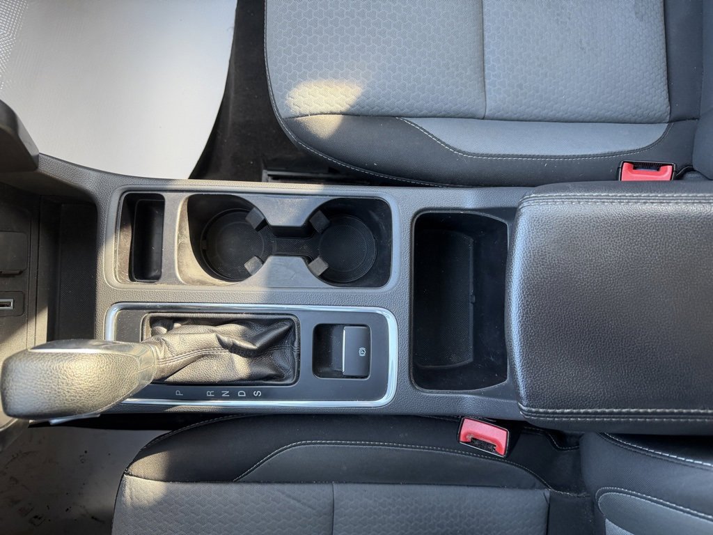 Used 2018 Ford Escape SE image 32