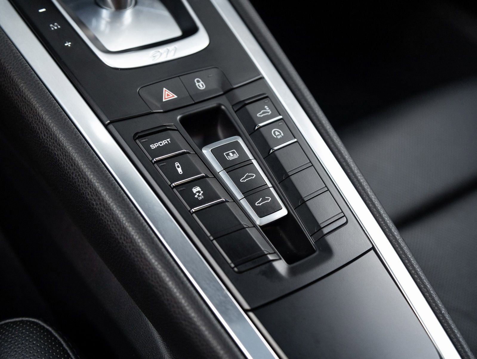 Certified 2019 Porsche 911 Carrera 4S image 28