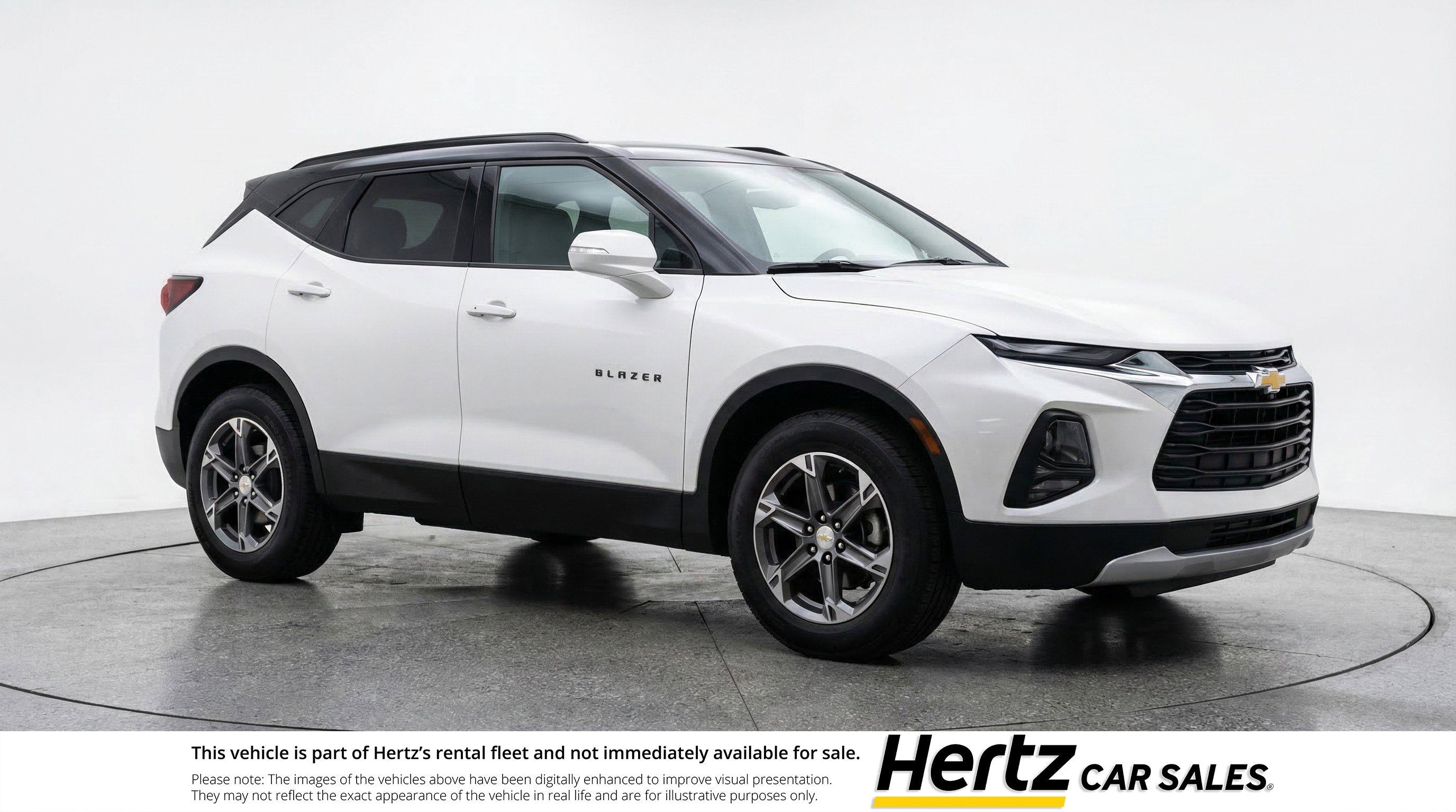 Used 2025 Chevrolet Blazer LT image 1