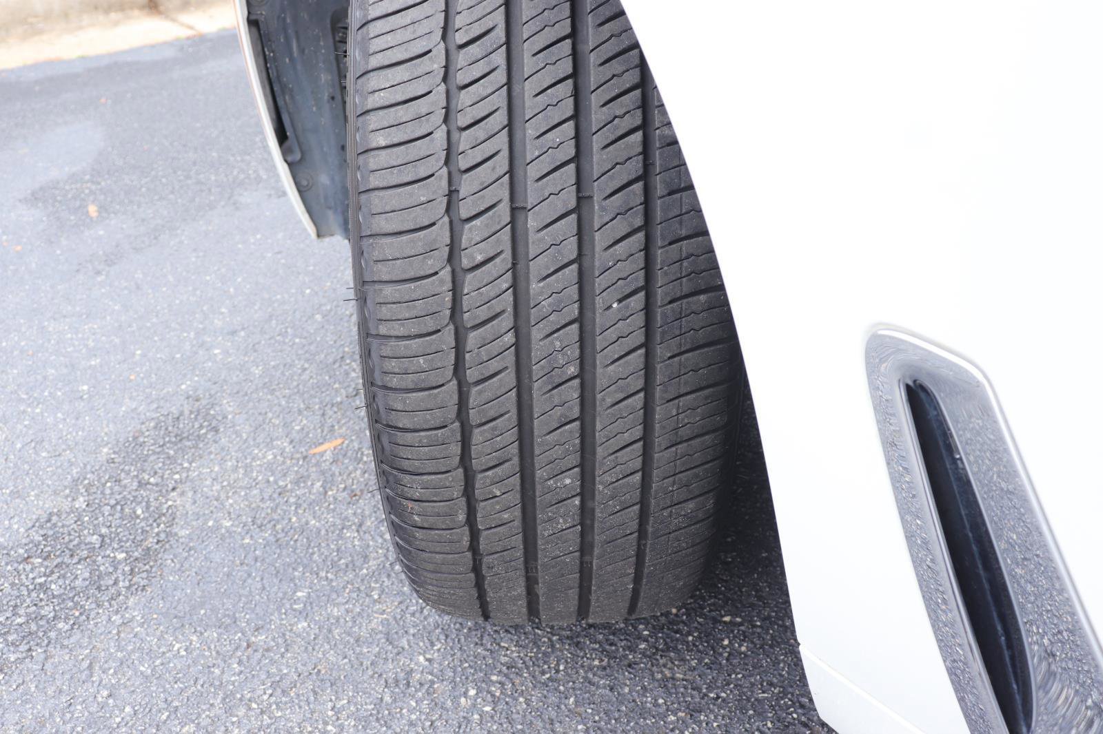 Used 2016 BMW 750i image 37