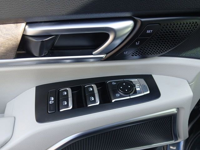 Used 2022 Kia Telluride SX w/ Nightfall Edition Package AWD/4WD image 13