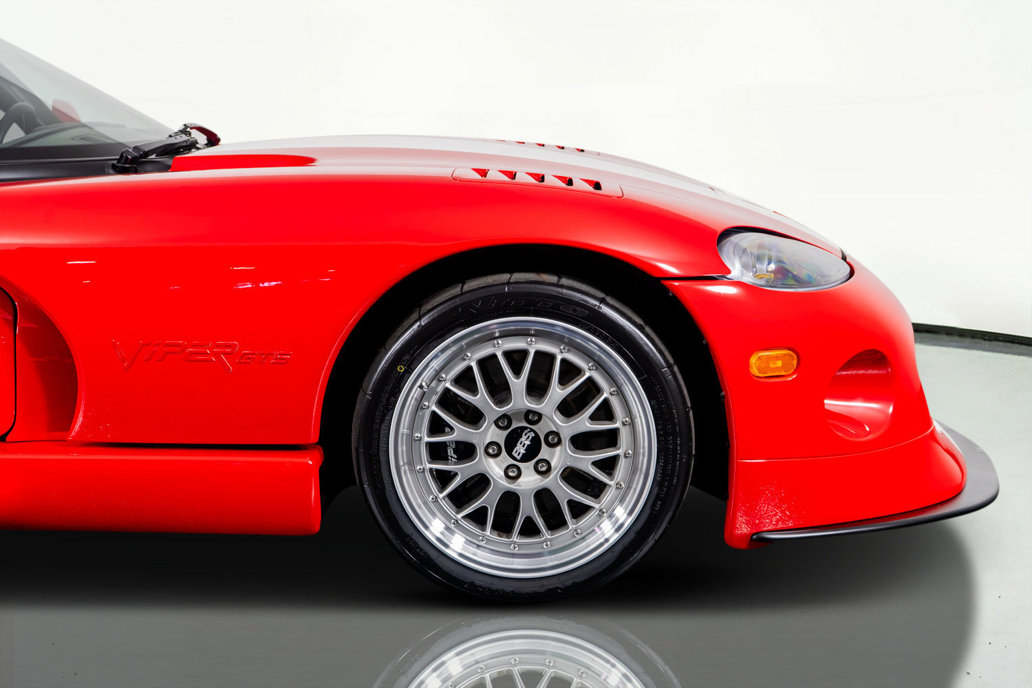 Used 2002 Dodge Viper GTS image 6