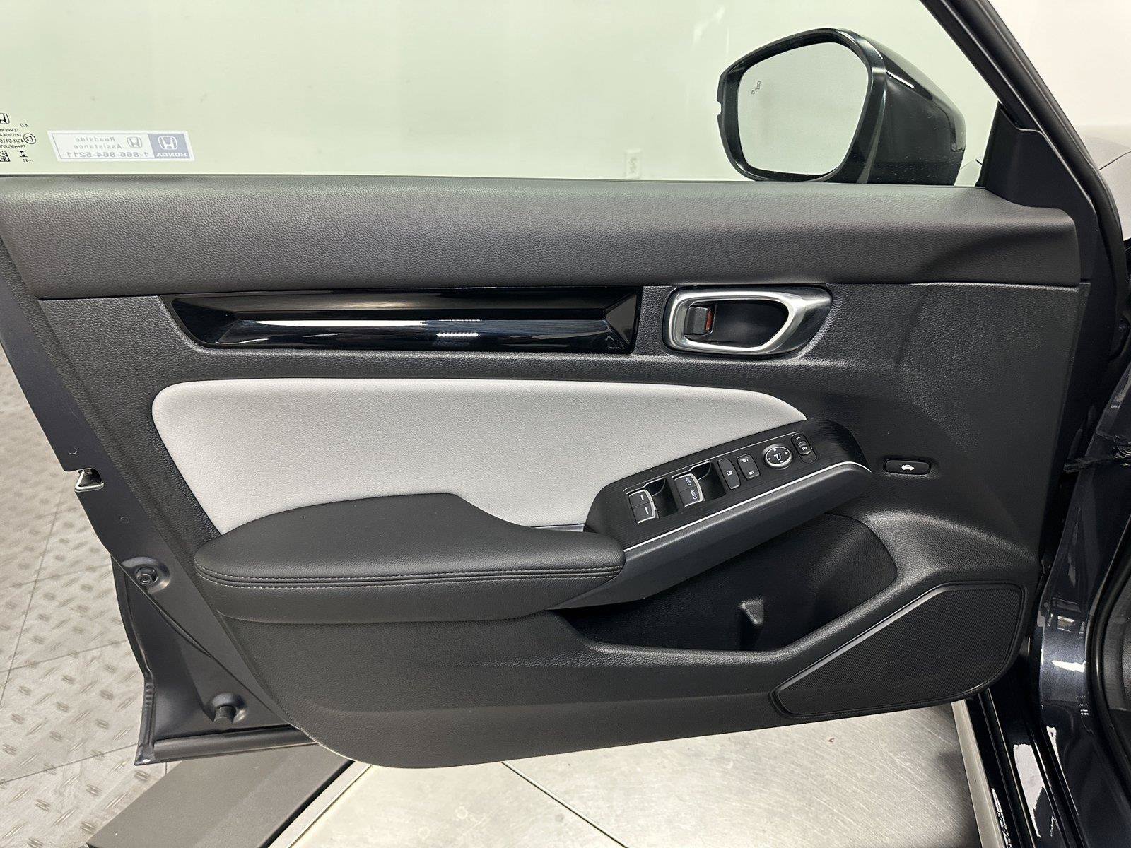 Used 2025 Honda Civic FWD Hybrid Sedan image 20