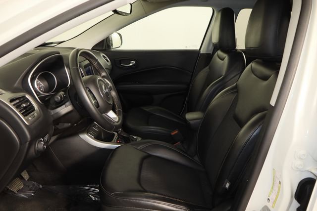 Used 2019 Jeep Compass Latitude w/ Popular Equipment Group FWD image 16