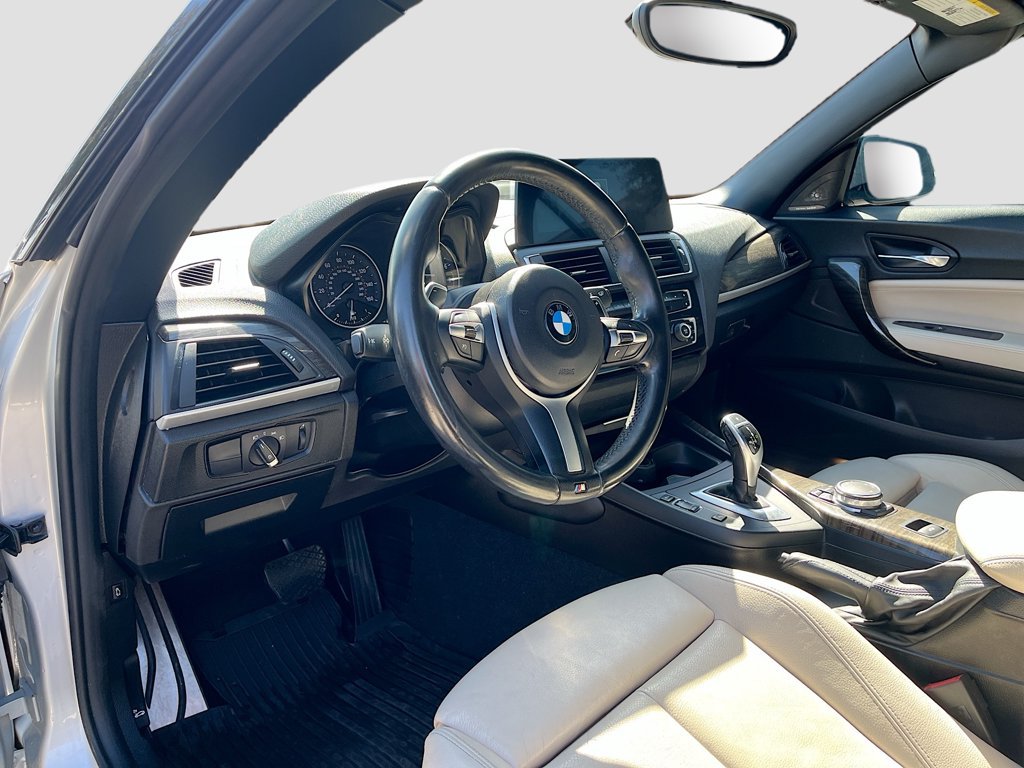 Used 2015 BMW M235i Convertible RWD image 9