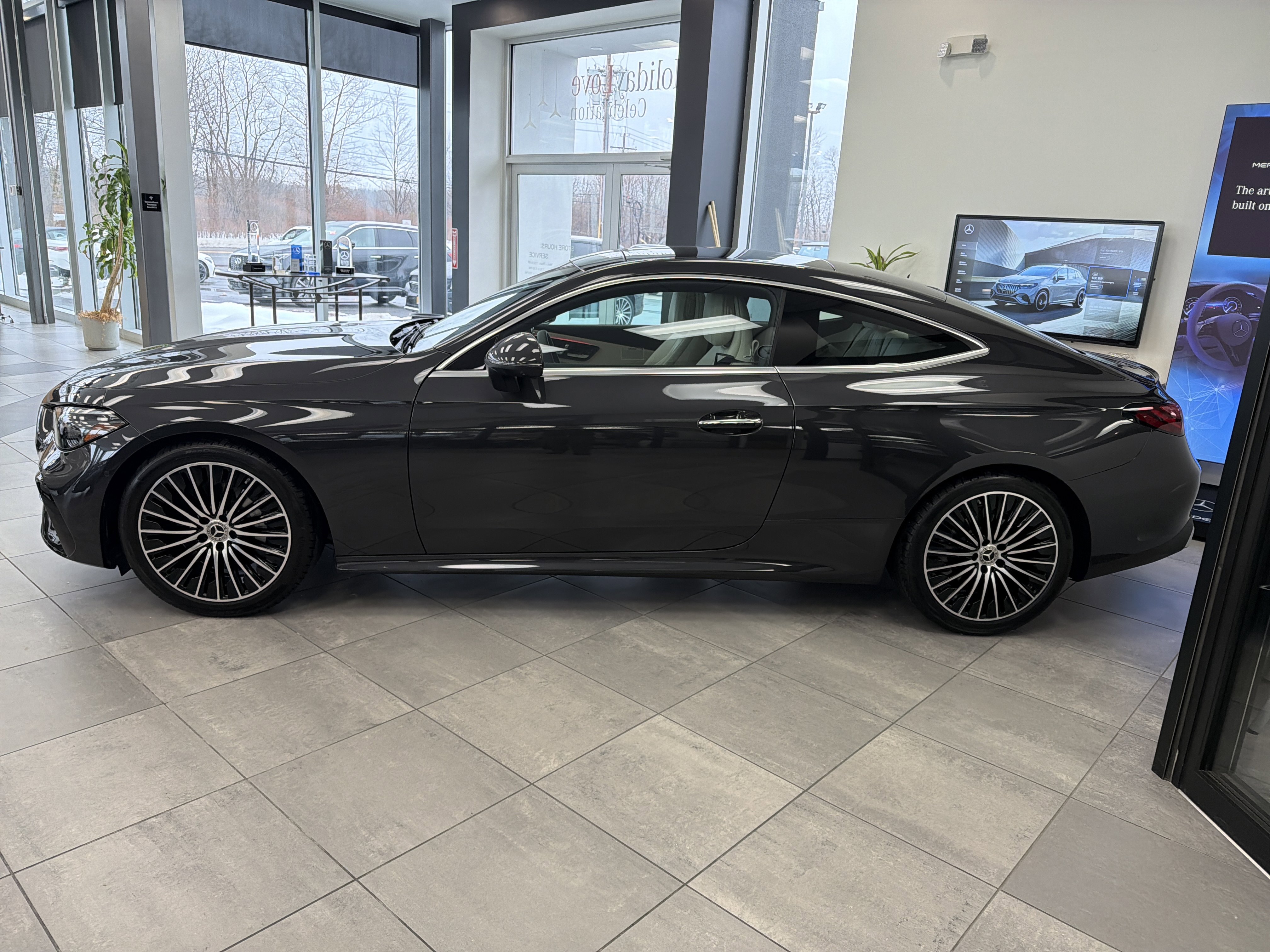 New 2026 Mercedes-Benz CLE 300 4MATIC Coupe image 5