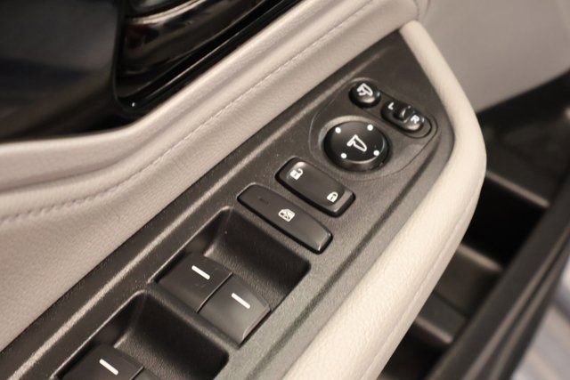 Used 2023 Honda Odyssey Elite image 11