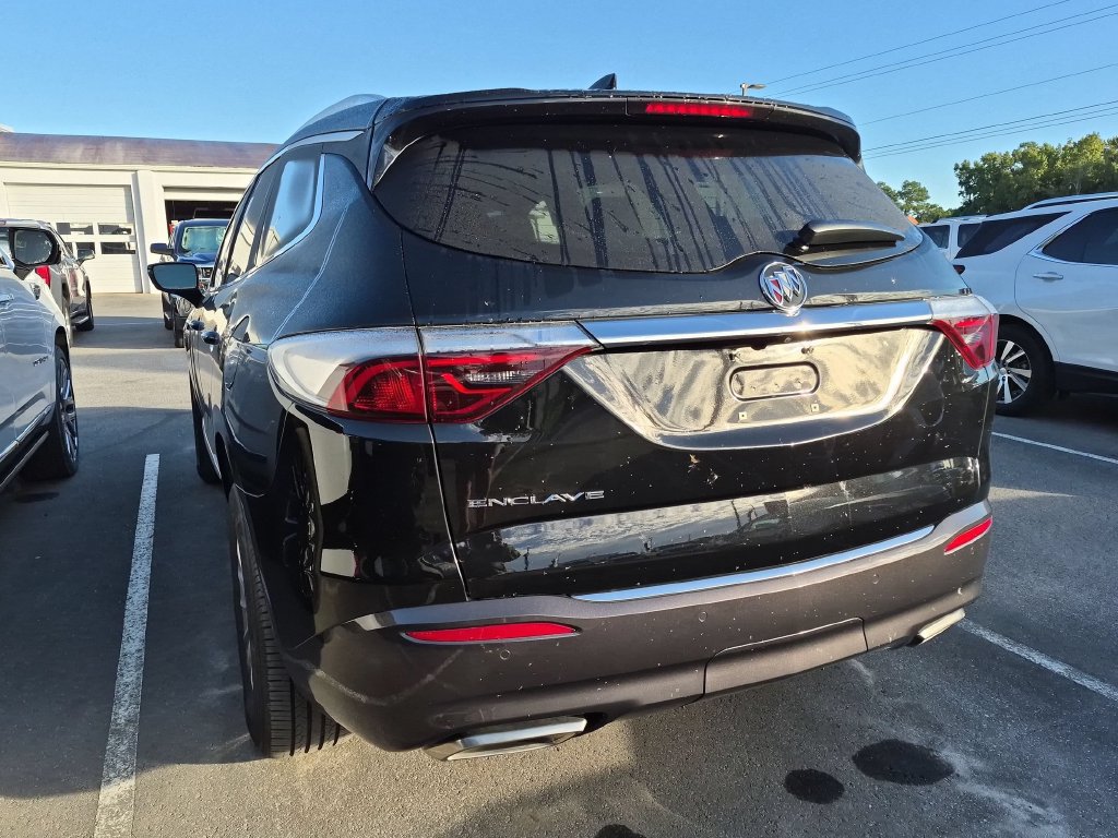 Used 2023 Buick Enclave Essence FWD image 6