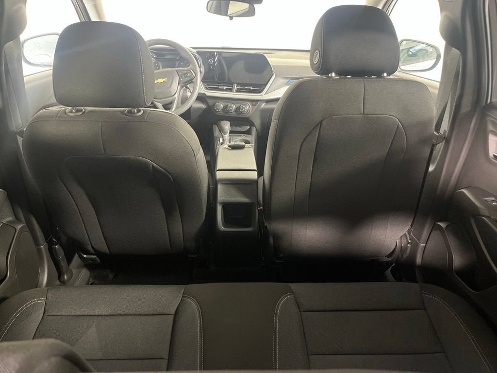 New 2026 Chevrolet Trax LS w/ LS Convenience Package FWD image 13
