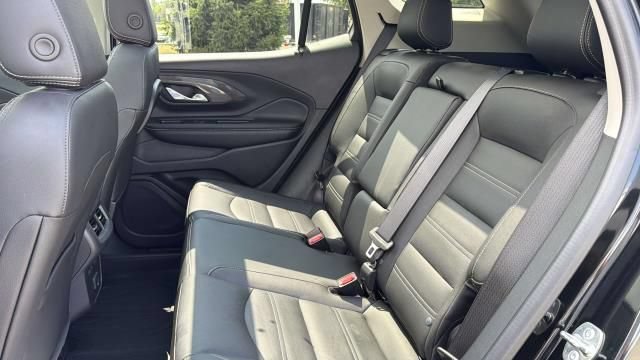 Certified 2024 GMC Terrain Denali w/ Denali Premium Package AWD/4WD image 32