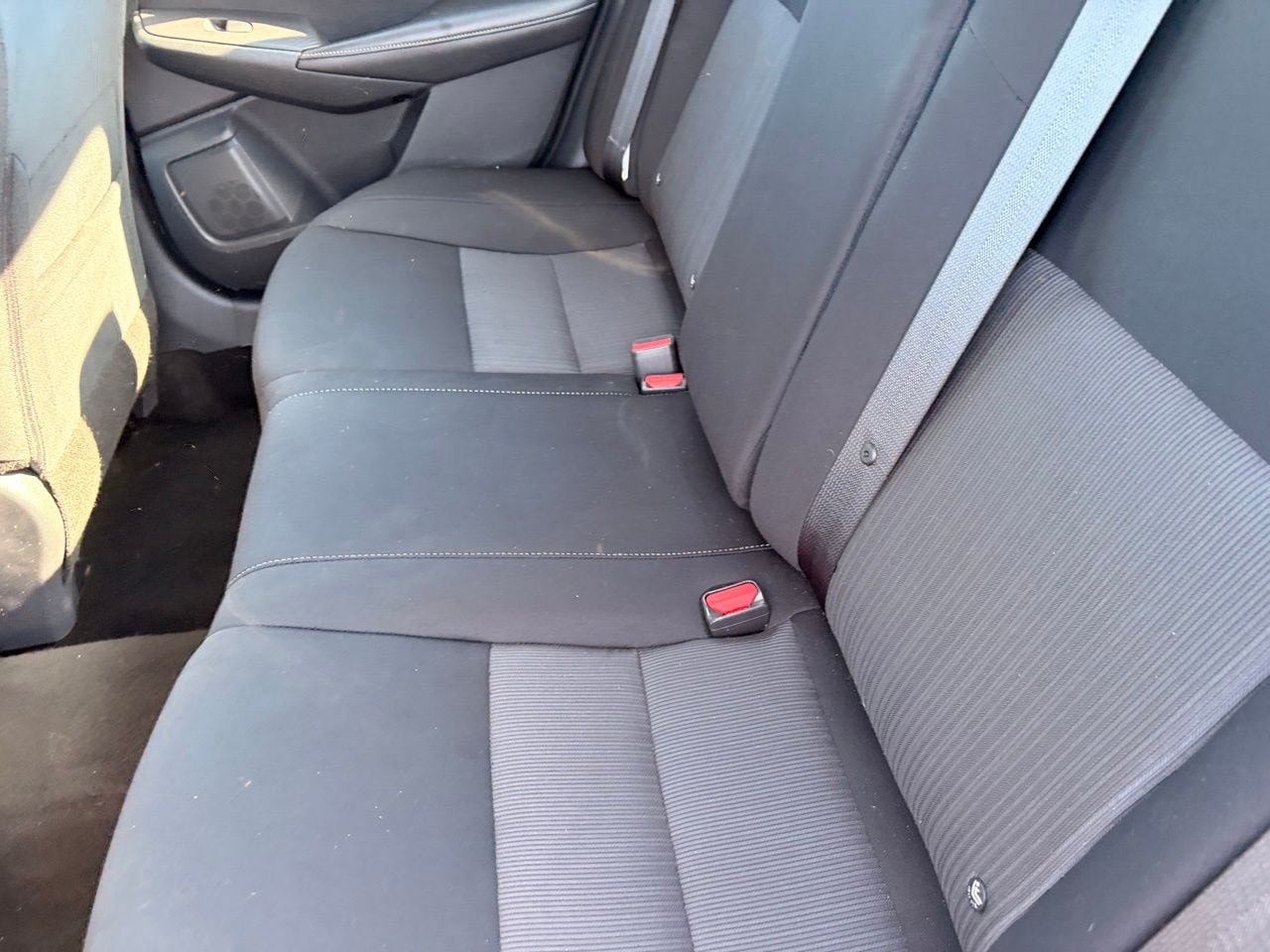 Used 2024 Nissan Sentra SV FWD image 16