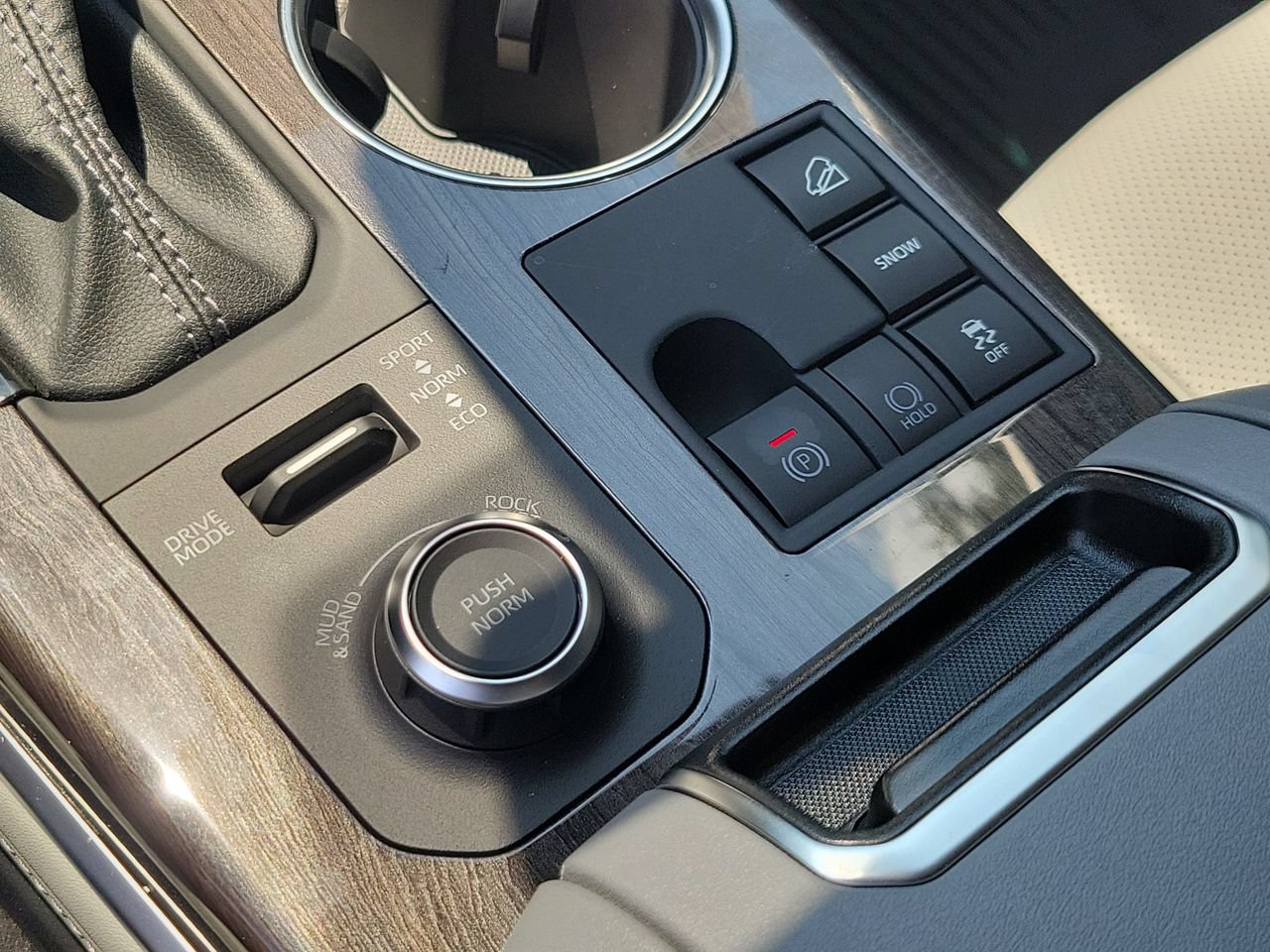 New 2026 Toyota Highlander Limited AWD/4WD image 28